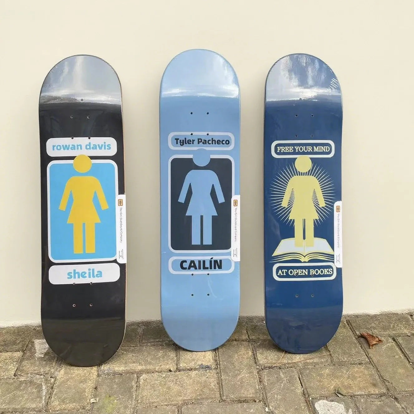 100% Canadian maple skateboard, 100% double rocker, available sizes (7.75, 8.0, 8.25, 8.375, 8.5 inches), 7-ply deck